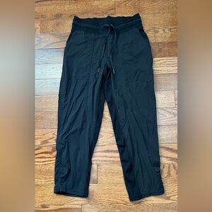 Lululemon Dance Studio Pants Capris Black Sz 6